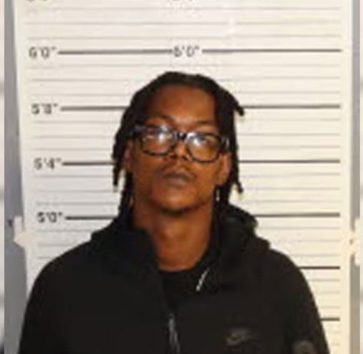 FedEx Employee Allegedly Pilfers Luxury Items, Sells on eBay